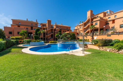 2 Bedroom Middle Floor Apartment in Elviria