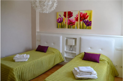 2 Bedroom Middle Floor Apartment in Casares Playa - Image 5