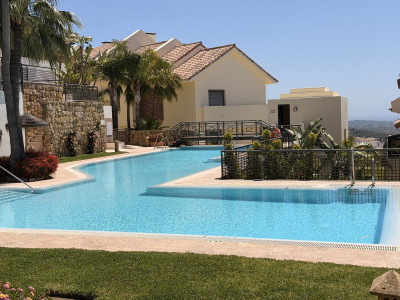 2 Bedroom Ground Floor Apartment in Altos de los Monteros - Image 3