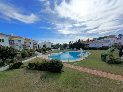 2 Bedroom Top Floor Apartment in Estepona - Image 1