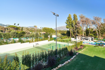 6 Bedroom Detached Villa in San Pedro de Alcántara - Image 5