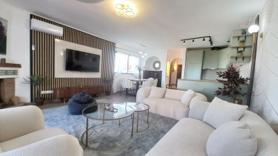 4 Bedroom Semi-Detached House in Calahonda - Image 3