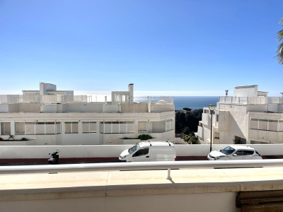 1 Bedroom Middle Floor Apartment in Benalmadena Pueblo - Image 1