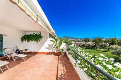 3 Bedroom Penthouse Duplex in Guadalmina Alta - Image 1