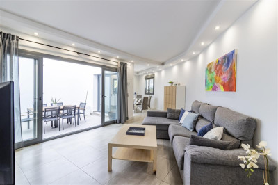 3 Bedroom Townhouse in San Pedro de Alcántara - Image 2