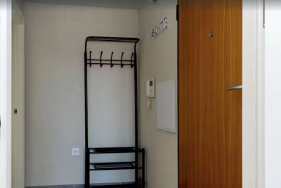 2 Bedroom Middle Floor Apartment in Estepona - Image 3