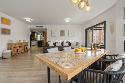 4 Bedroom Penthouse in Estepona - Image 4