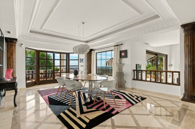 7 Bedroom Detached Villa in Benahavís - Image 3