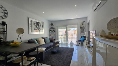 2 Bedroom Middle Floor Apartment in San Pedro de Alcántara - Image 2