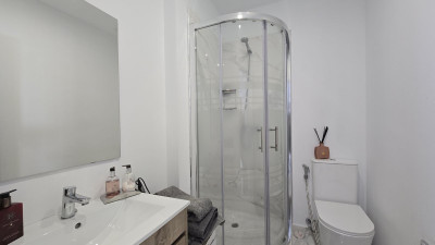 2 Bedroom Middle Floor Apartment in San Pedro de Alcántara - Image 5