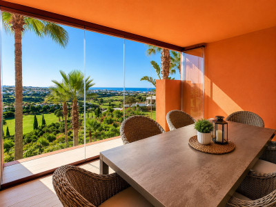 2 Bedroom Middle Floor Apartment in Los Flamingos - Image 3