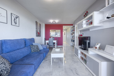 3 Bedroom Middle Floor Apartment in Casares Playa - Image 3