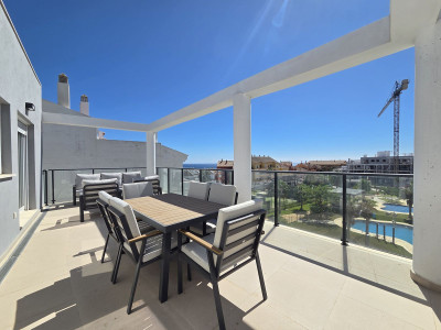 2 Bedroom Penthouse in Manilva - Image 2