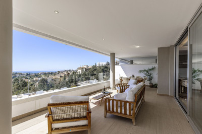 3 Bedroom Penthouse Duplex in Benahavís - Image 3