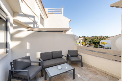 3 Bedroom Townhouse in El Paraiso - Image 5