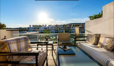 3 Bedroom Penthouse Duplex in Benahavís - Image 3