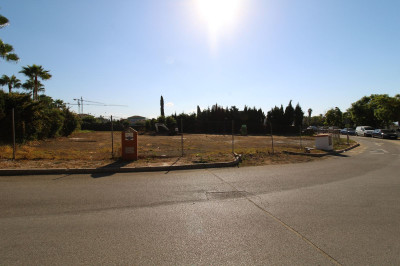 Residential Plot in The Golden Mile - Image 1