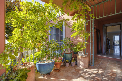 2 Bedroom Ground Floor Apartment in La Quinta - Image 4