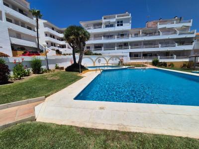 2 Bedroom Middle Floor Apartment in Riviera del Sol - Image 3