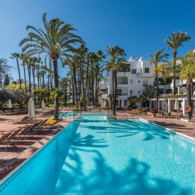 3 Bedroom Ground Floor Apartment in Puerto Banús - Image 1