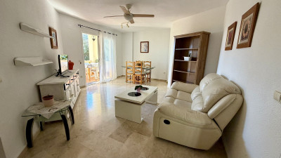 2 Bedroom Middle Floor Apartment in Mijas - Image 4