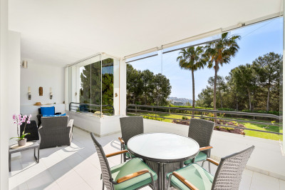 2 Bedroom Middle Floor Apartment in Mijas Costa - Image 1
