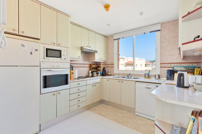 2 Bedroom Middle Floor Apartment in Mijas Costa - Image 3