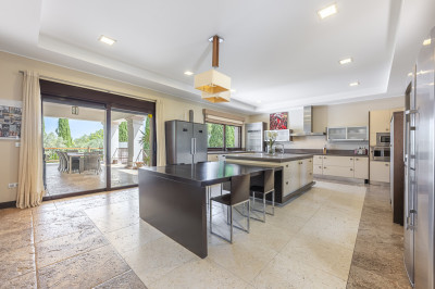 7 Bedroom Detached Villa in Sotogrande Alto - Image 5