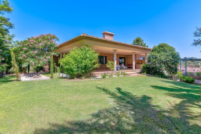 5 Bedroom Detached Villa in Sotogrande
