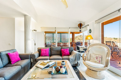 3 Bedroom Ground Floor Apartment in Mijas - Image 5