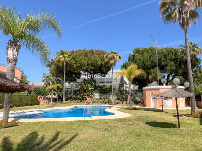 2 Bedroom Middle Floor Apartment in Marbella - Image 1
