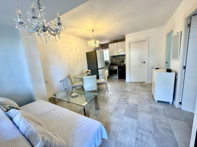 2 Bedroom Ground Floor Apartment in Benamara - Image 5