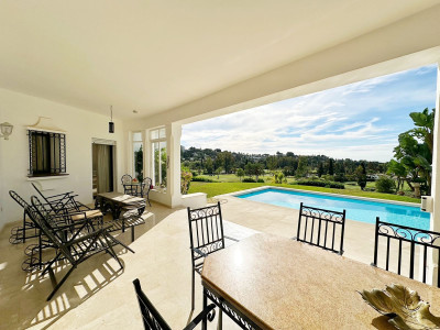 4 Bedroom Detached Villa in El Paraiso - Image 5