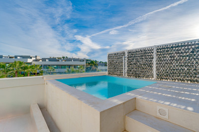 4 Bedroom Townhouse in La Cala de Mijas - Image 3