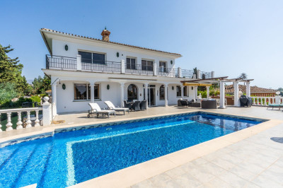 5 Bedroom Detached Villa in El Chaparral - Image 5