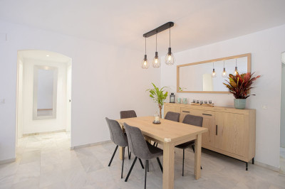 2 Bedroom Ground Floor Apartment in The Golden Mile - Image 5