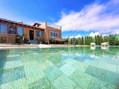 3 Bedroom Detached Villa in Estepona - Image 1
