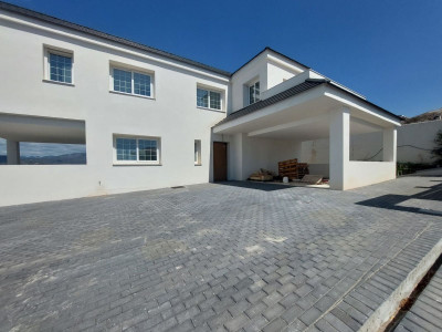 4 Bedroom Detached Villa in Mijas Golf - Image 2