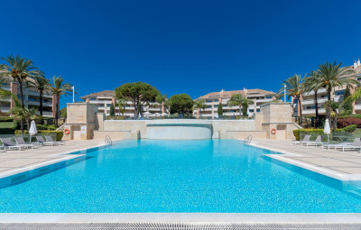 3 Bedroom Middle Floor Apartment in The Golden Mile - Image 1