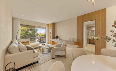 3 Bedroom Middle Floor Apartment in The Golden Mile - Image 2