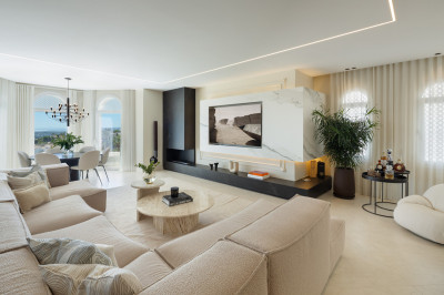 4 Bedroom Penthouse in The Golden Mile - Image 4