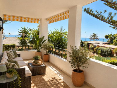 3 Bedroom Middle Floor Apartment in San Pedro de Alcántara - Image 1