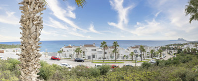 2 Bedroom Middle Floor Apartment in La Alcaidesa - Image 5