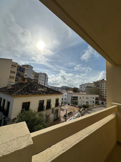 3 Bedroom Middle Floor Apartment in Marbella - Image 3