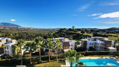 2 Bedroom Semi-Detached House in La Cala de Mijas - Image 1