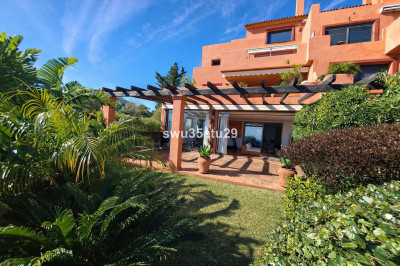 2 Bedroom Ground Floor Apartment in La Mairena - Image 1