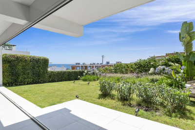 2 Bedroom Ground Floor Apartment in Estepona - Image 4