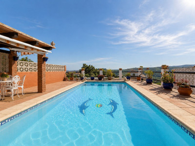 2 Bedroom Detached Villa in Manilva - Image 1