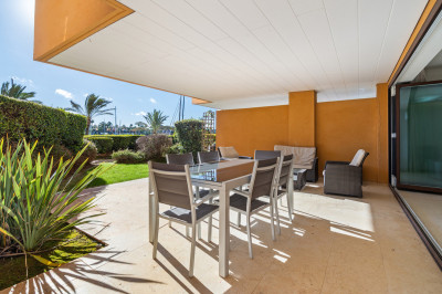 3 Bedroom Ground Floor Apartment in Sotogrande Marina - Image 1