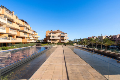 3 Bedroom Ground Floor Apartment in Sotogrande Marina - Image 4